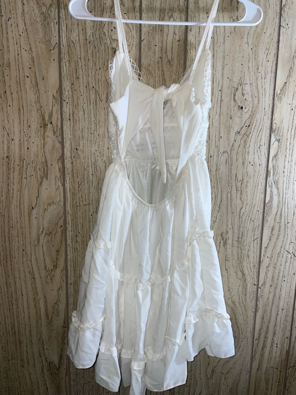 White Lace Bodice Tiered Sundress - Picture 3 of 5